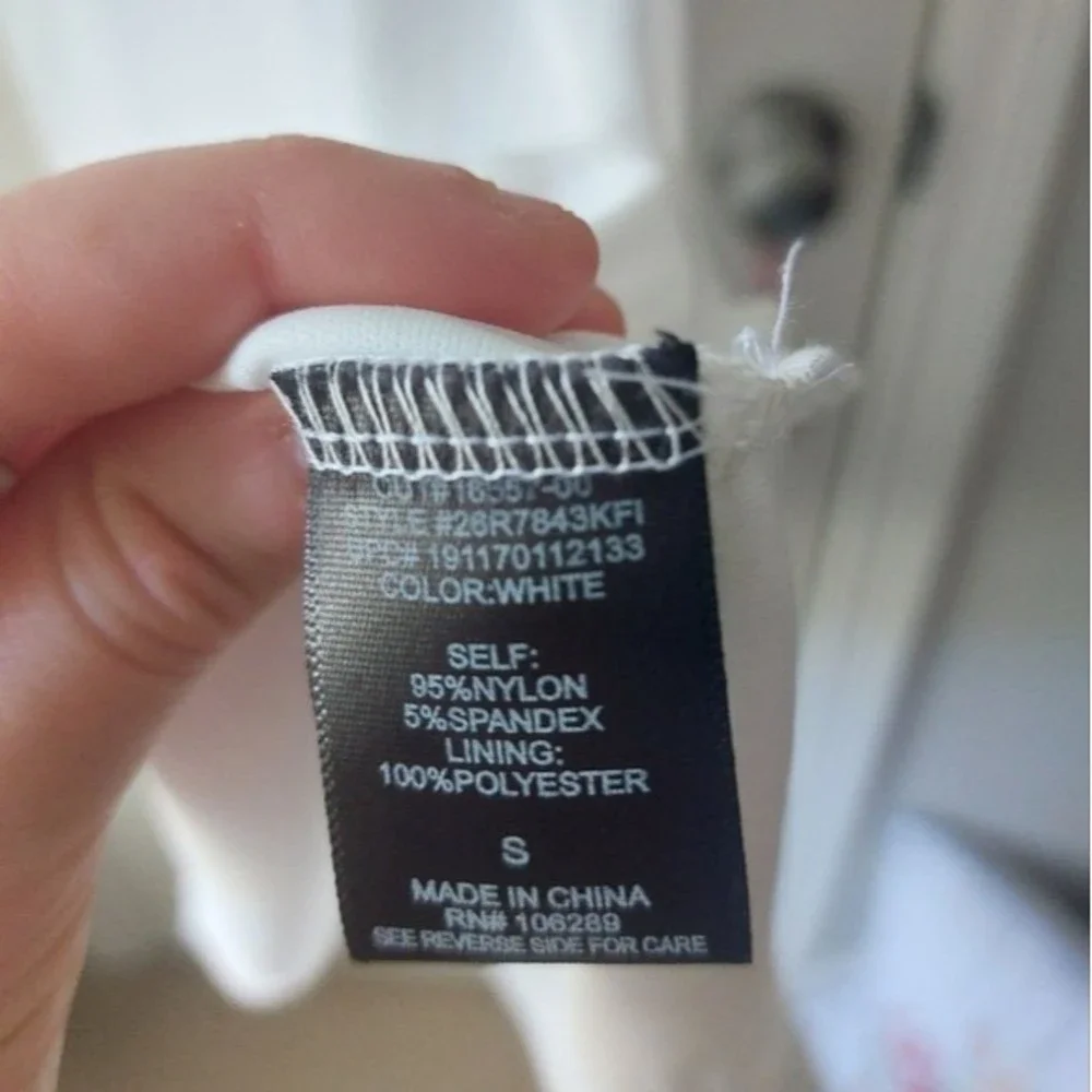 Three Pink Hearts - Ivory/White Lace Mini Dress - Picture 4 of 5